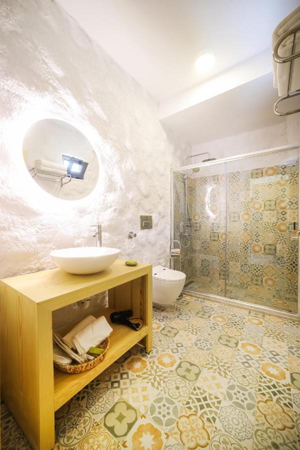 Huzurla Otel Izmir Eksteriør billede