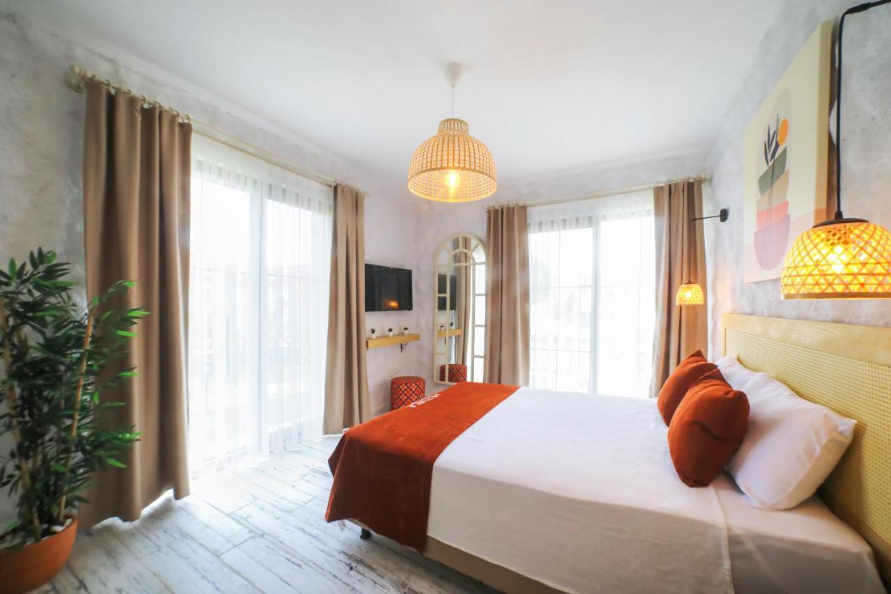 Huzurla Otel Izmir Eksteriør billede