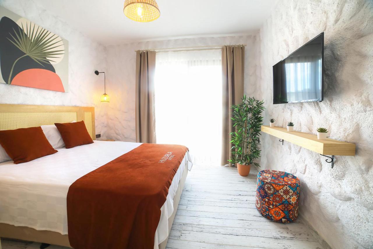 Huzurla Otel Izmir Eksteriør billede