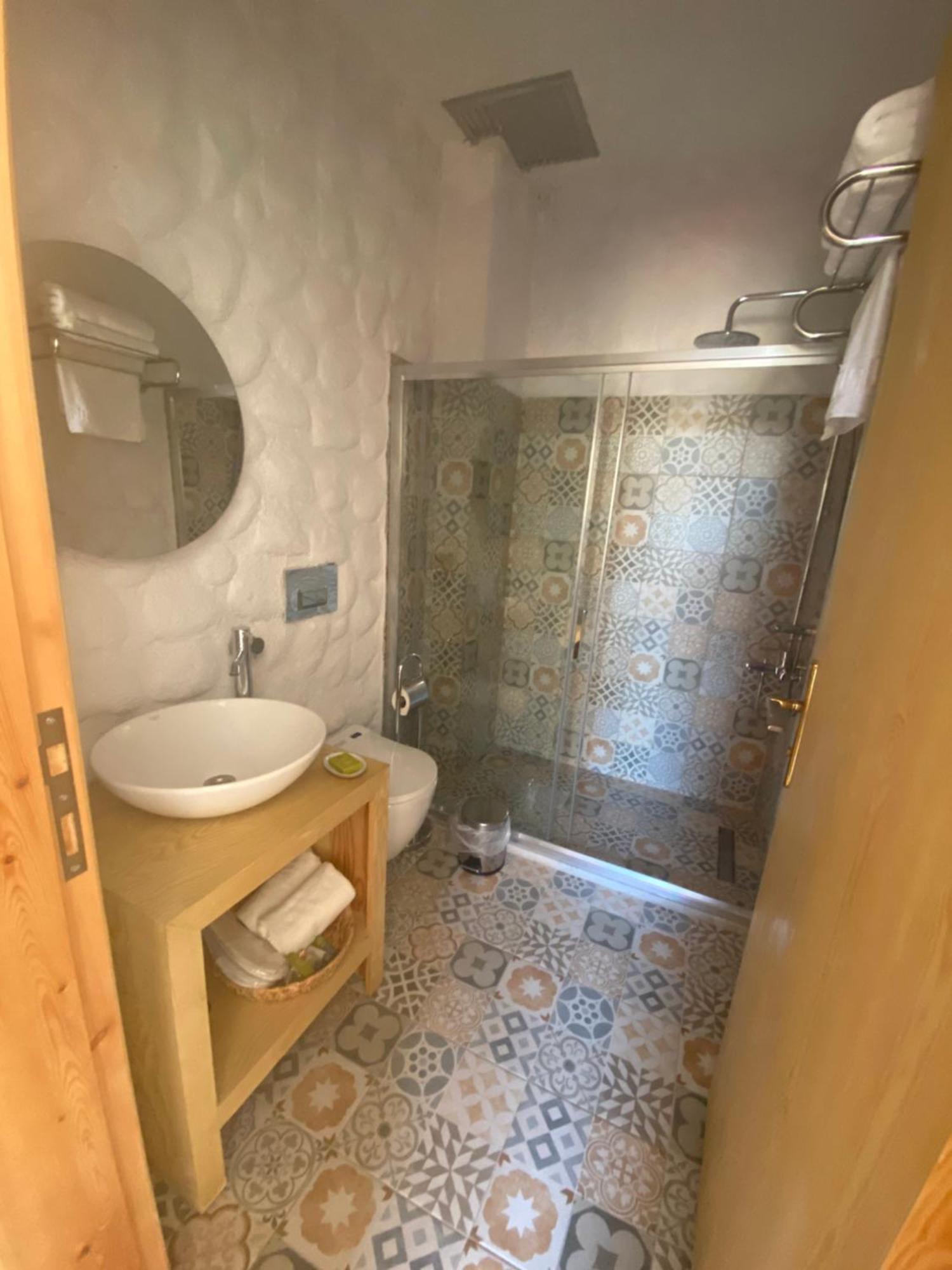 Huzurla Otel Izmir Eksteriør billede