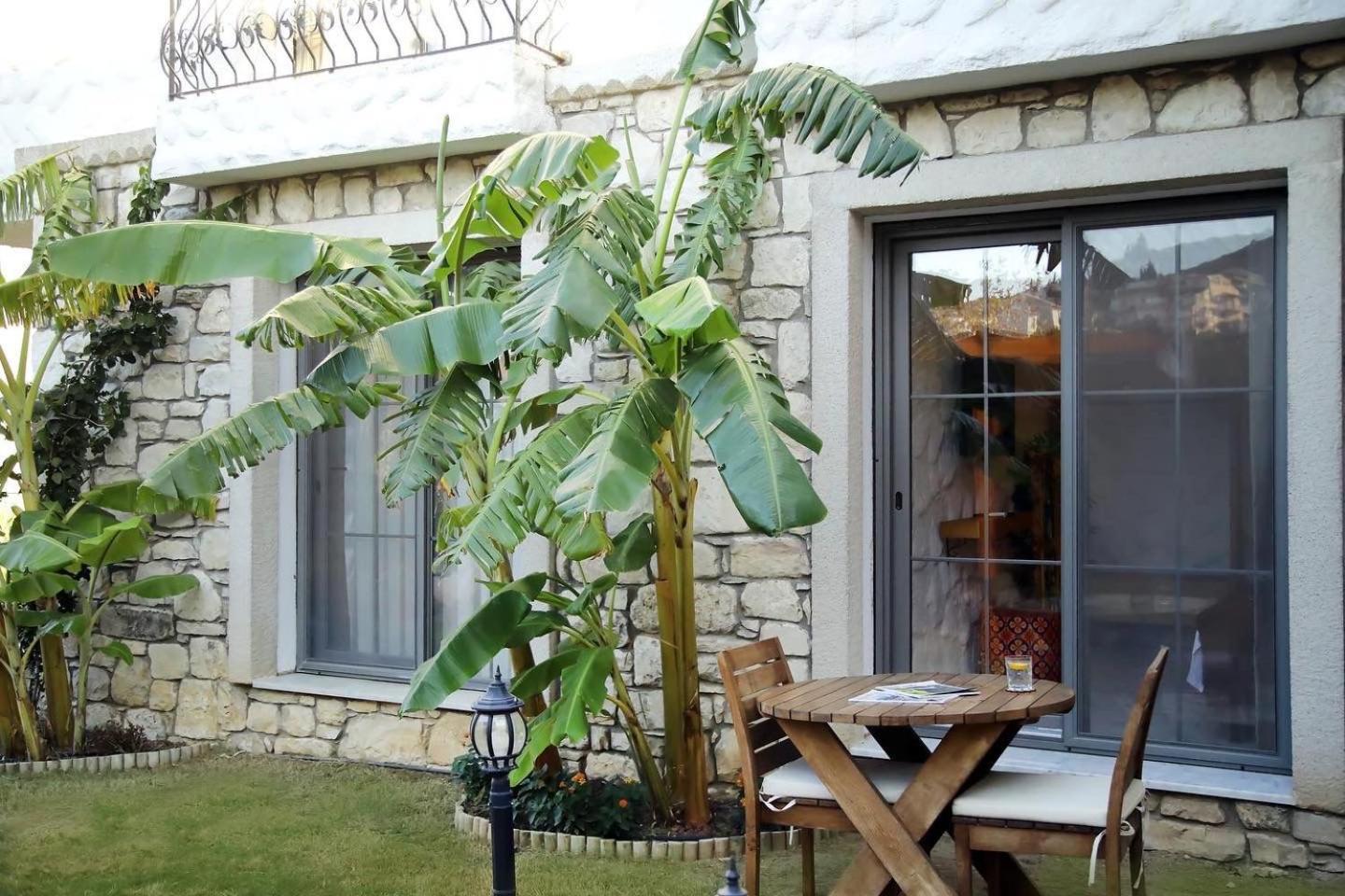 Huzurla Otel Izmir Eksteriør billede